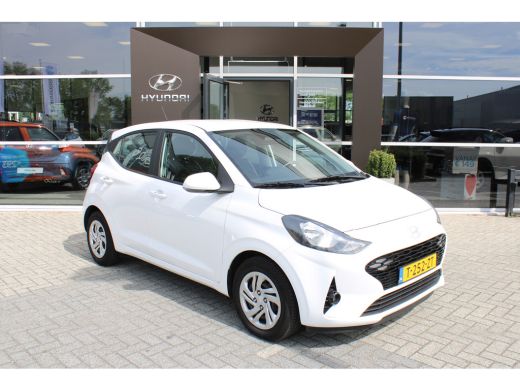 Hyundai i10 1.0 Comfort | Airco | Cruise Control | DAB ontvanger | Spraakherkenning | | Achterbank in delen n... ActivLease financial lease