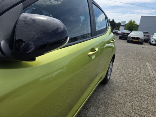 Hyundai i10 1.0 Premium | Climate Control | Achteruitrijcamera | Navigatie | Applecarplay en Android Auto | A... ActivLease financial lease
