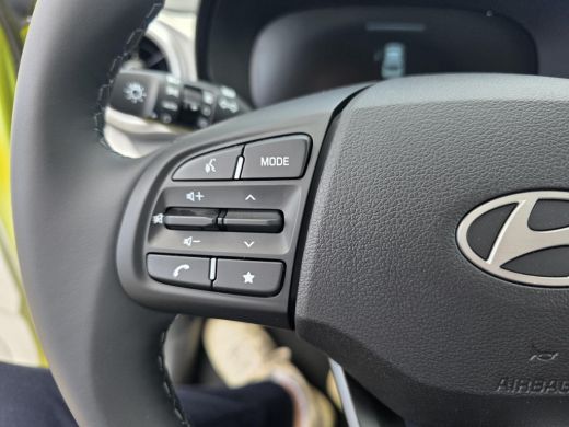 Hyundai i10 1.0 Premium | Climate Control | Achteruitrijcamera | Navigatie | Applecarplay en Android Auto | A... ActivLease financial lease