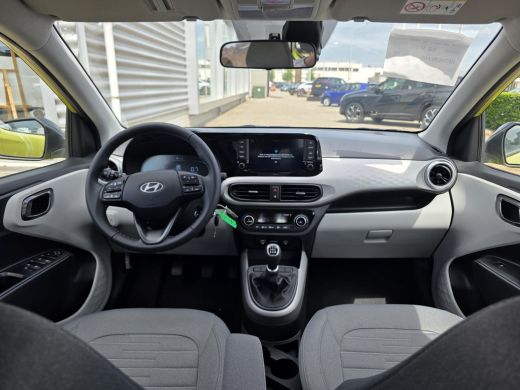 Hyundai i10 1.0 Premium | Climate Control | Achteruitrijcamera | Navigatie | Applecarplay en Android Auto | A... ActivLease financial lease