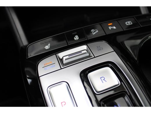Hyundai Tucson 1.6 T-GDI PHEV Comfort Smart 4WD | Elektrische achterklep | Parkeersensoren voor en achter | | Ac... ActivLease financial lease
