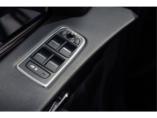 Jaguar F-PACE 2.0t AWD R-Sport | Head-up | Alcantara hemel | Cold Climate | Pano | Leder | Adaptieve Cr Control ActivLease financial lease