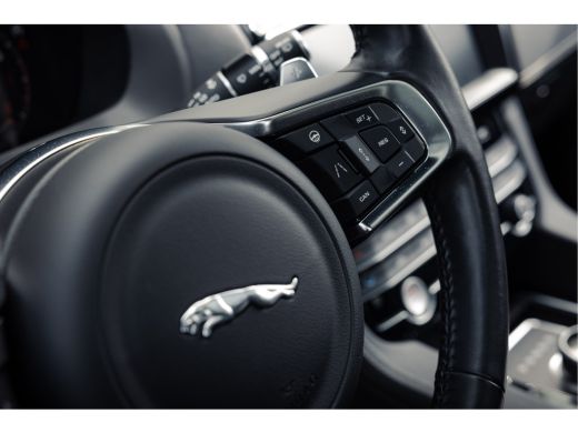 Jaguar F-PACE 2.0t AWD R-Sport | Head-up | Alcantara hemel | Cold Climate | Pano | Leder | Adaptieve Cr Control ActivLease financial lease