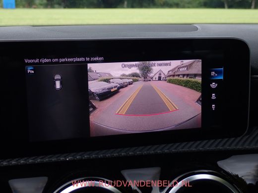 Mercedes-Benz CLA Shooting Brake 180 LED/CAMERA/TREKHAAK/CARPLAY/NAVIGATIE ActivLease financial lease