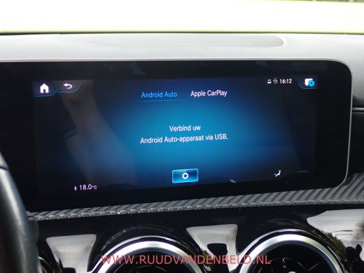 Mercedes-Benz CLA Shooting Brake 180 LED/CAMERA/TREKHAAK/CARPLAY/NAVIGATIE ActivLease financial lease