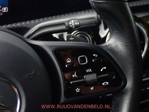 Mercedes-Benz CLA Shooting Brake 180 LED/CAMERA/TREKHAAK/CARPLAY/NAVIGATIE ActivLease financial lease