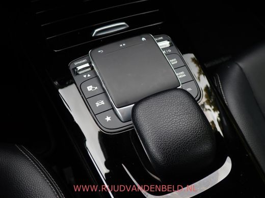 Mercedes-Benz CLA Shooting Brake 180 LED/CAMERA/TREKHAAK/CARPLAY/NAVIGATIE ActivLease financial lease