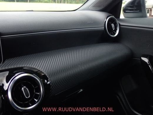 Mercedes-Benz CLA Shooting Brake 180 LED/CAMERA/TREKHAAK/CARPLAY/NAVIGATIE ActivLease financial lease