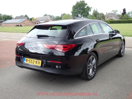 Mercedes-Benz CLA Shooting Brake 180 LED/CAMERA/TREKHAAK/CARPLAY/NAVIGATIE ActivLease financial lease