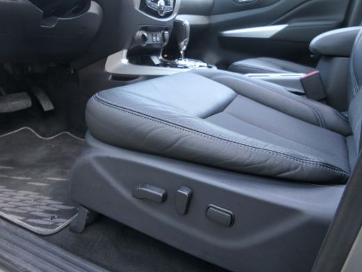 Nissan Navara 2.3 dCi New N-Guard Double Cab | AUTOMAAT! | Half-Leder | 360 Camera | Navigatie | Stoelverwarmin... ActivLease financial lease