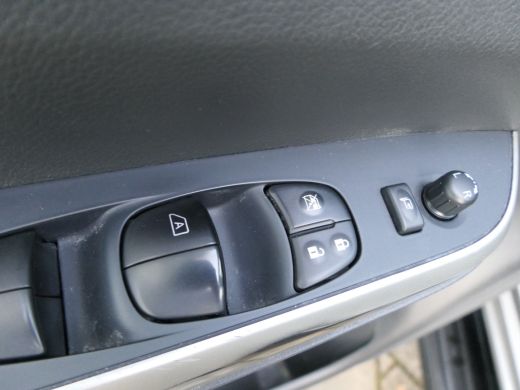 Nissan Navara 2.3 dCi New N-Guard Double Cab | AUTOMAAT! | Half-Leder | 360 Camera | Navigatie | Stoelverwarmin... ActivLease financial lease