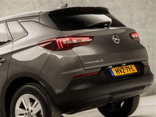 Opel Grandland X 1.2 Turbo Sport Automaat (APPLE CARPLAY, GROOT NAVI, CLIMATE, GETINT GLAS, SPORTSTOELEN, PARKEERS... ActivLease financial lease