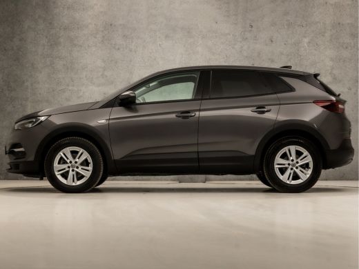 Opel Grandland X 1.2 Turbo Sport Automaat (APPLE CARPLAY, GROOT NAVI, CLIMATE, GETINT GLAS, SPORTSTOELEN, PARKEERS... ActivLease financial lease