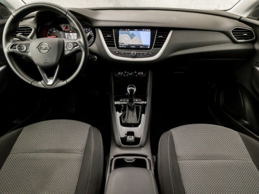 Opel Grandland X 1.2 Turbo Sport Automaat (APPLE CARPLAY, GROOT NAVI, CLIMATE, GETINT GLAS, SPORTSTOELEN, PARKEERS... ActivLease financial lease