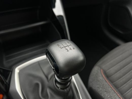 Peugeot 208 1.2 PureTech Active NAVI | PDC | NL-AUTO ActivLease financial lease