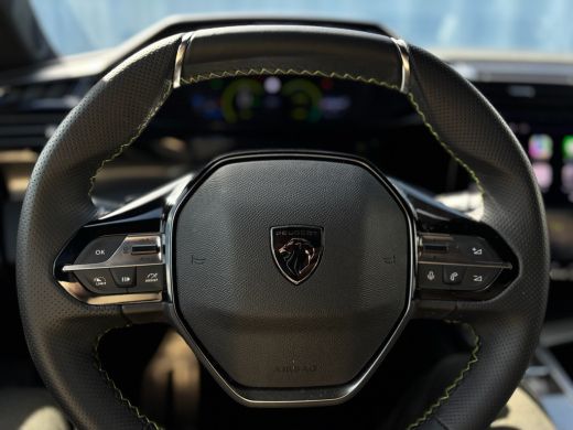 Peugeot 408 1.6 HYbrid GT 180 EAT8 Airco AUTO | Camera Achter | Alcantara bekleding | NAVI | Apple carplay/ A... ActivLease financial lease
