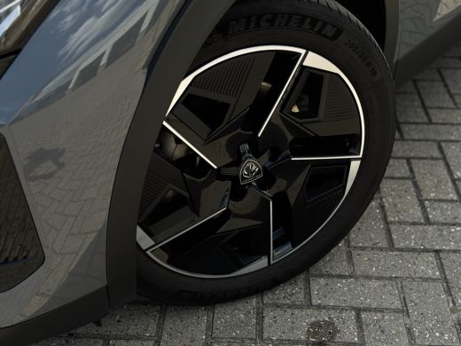 Peugeot 408 1.6 HYbrid GT 180 EAT8 Airco AUTO | Camera Achter | Alcantara bekleding | NAVI | Apple carplay/ A... ActivLease financial lease