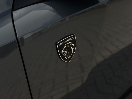 Peugeot 408 1.6 HYbrid GT 180 EAT8 Airco AUTO | Camera Achter | Alcantara bekleding | NAVI | Apple carplay/ A... ActivLease financial lease