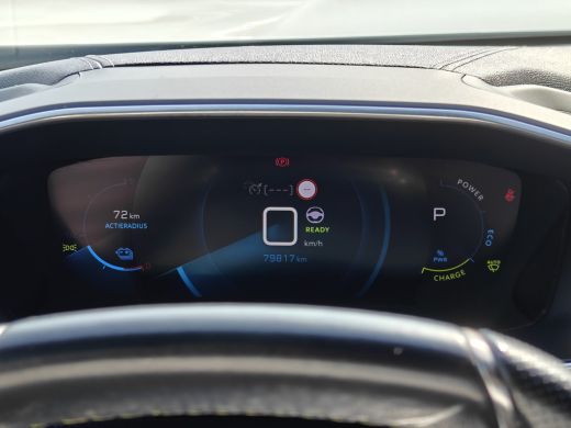 Peugeot e-2008 EV GT 50 kWh | Achterbank in delen neerklapbaar | Achteruitrijcamera | Airco (automatisch) | Acht... ActivLease financial lease