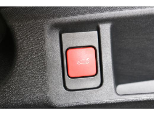 Peugeot e-308 GT EV 54 kWh 156 | Navi | Adaptive Cruise | Clima | Stoel- & Stuurverwarming | Massagestoelen | E... ActivLease financial lease