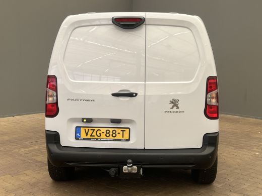 Peugeot Partner 1.5 BlueHDi 100 S&S L1 | Dodehoek camera | Achteruitrijcamera | Navi by app | Airco | Cruise cont... ActivLease financial lease