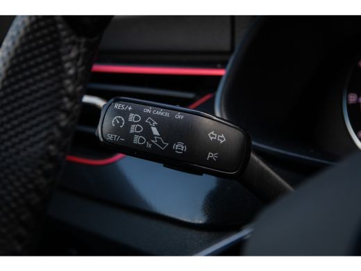Skoda Kamiq 1.0 TSI Sport Business | Cruise control | Apple Carplay/Android Auto | Climate controle | LED kop... ActivLease financial lease