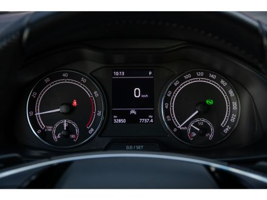 Skoda Kamiq 1.0 TSI Sport Business | Cruise control | Apple Carplay/Android Auto | Climate controle | LED kop... ActivLease financial lease