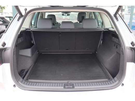 Skoda Kodiaq Business Edition | Achteruitrijcamera | Crew Protect Assist | Cruise control met speedlimiter ActivLease financial lease