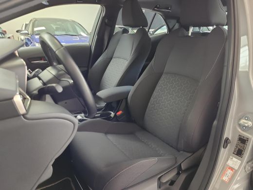 Toyota Corolla 1.8 Hybrid Active Plus | Apple CarPlay | Navigatie | Stoelverwarming | Parkeersensoren | Rijklaar... ActivLease financial lease