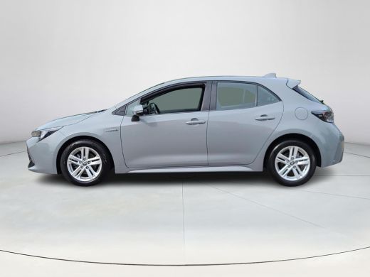 Toyota Corolla 1.8 Hybrid Active Plus | Apple CarPlay | Navigatie | Stoelverwarming | Parkeersensoren | Rijklaar... ActivLease financial lease