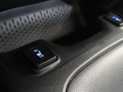 Toyota Corolla 1.8 Hybrid Active Plus | Apple CarPlay | Navigatie | Stoelverwarming | Parkeersensoren | Rijklaar... ActivLease financial lease