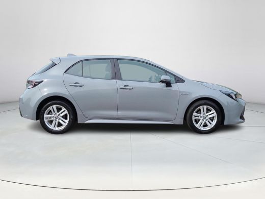 Toyota Corolla 1.8 Hybrid Active Plus | Apple CarPlay | Navigatie | Stoelverwarming | Parkeersensoren | Rijklaar... ActivLease financial lease