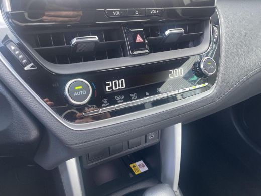 Toyota Corolla Cross Hybrid 140 Style ActivLease financial lease