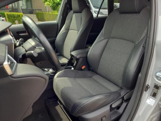 Toyota Corolla Touring Sports 1.8 Hybrid Dynamic | Apple CarPlay | Head-up | Elektr. klep | Rijklaarprijs incl. garantie | ActivLease financial lease