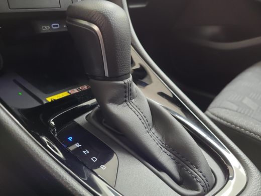 Toyota Yaris 1.5 Hybrid First Edition | Apple CarPlay | Parkeersensoren | Stuur/Stoelverwarming | Rijklaarprij... ActivLease financial lease