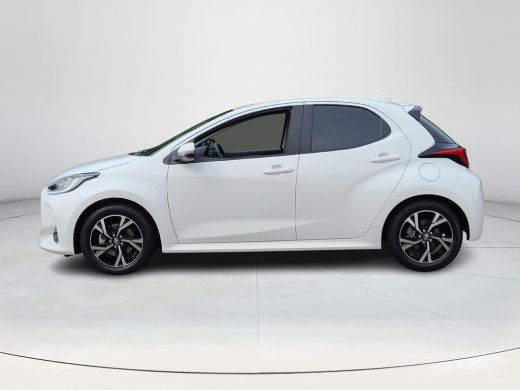 Toyota Yaris 1.5 Hybrid First Edition | Apple CarPlay | Parkeersensoren | Stuur/Stoelverwarming | Rijklaarprij... ActivLease financial lease