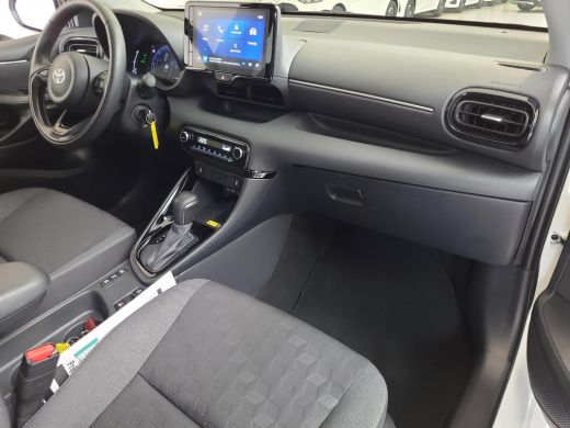 Toyota Yaris 1.5 Hybrid First Edition | Apple CarPlay | Parkeersensoren | Stuur/Stoelverwarming | Rijklaarprij... ActivLease financial lease