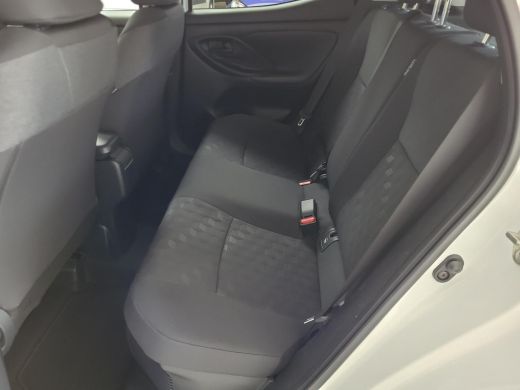 Toyota Yaris 1.5 Hybrid First Edition | Apple CarPlay | Parkeersensoren | Stuur/Stoelverwarming | Rijklaarprij... ActivLease financial lease