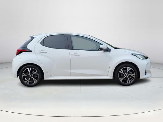 Toyota Yaris 1.5 Hybrid First Edition | Apple CarPlay | Parkeersensoren | Stuur/Stoelverwarming | Rijklaarprij... ActivLease financial lease