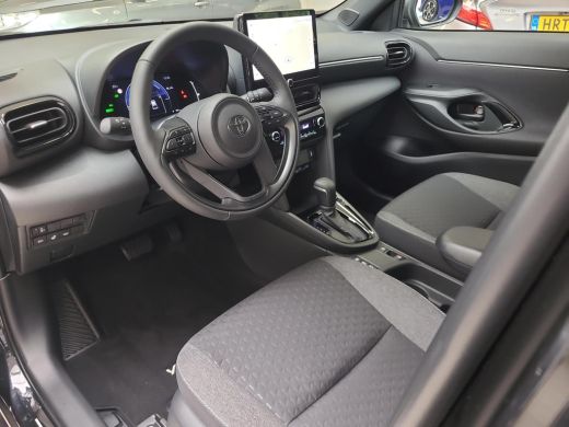 Toyota Yaris Cross 1.5 Hybrid 115 First Edition | Apple CarPlay | Parkeersensoren | Stuur/Stoelverwarming | Rijklaar... ActivLease financial lease