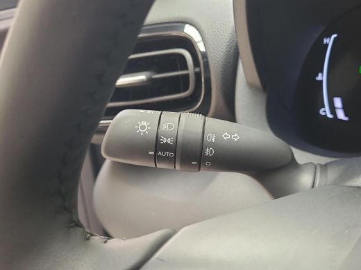 Toyota Yaris Cross 1.5 Hybrid 115 First Edition | Apple CarPlay | Parkeersensoren | Stuur/Stoelverwarming | Rijklaar... ActivLease financial lease
