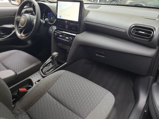 Toyota Yaris Cross 1.5 Hybrid 115 First Edition | Apple CarPlay | Parkeersensoren | Stuur/Stoelverwarming | Rijklaar... ActivLease financial lease