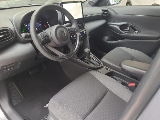 Toyota Yaris Cross 1.5 Hybrid 115 First Edition | Apple CarPlay | Parkeersensoren | Stuur/Stoelverwarming | Rijklaar... ActivLease financial lease