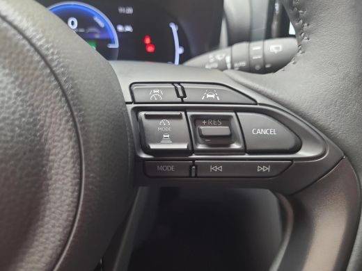 Toyota Yaris Cross 1.5 Hybrid 115 First Edition | Apple CarPlay | Parkeersensoren | Stuur/Stoelverwarming | Rijklaar... ActivLease financial lease