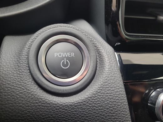 Toyota Yaris Cross 1.5 Hybrid 115 First Edition | Apple CarPlay | Parkeersensoren | Stuur/Stoelverwarming | Rijklaar... ActivLease financial lease