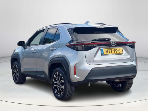 Toyota Yaris Cross 1.5 Hybrid 115 First Edition | Apple CarPlay | Parkeersensoren | Stuur/Stoelverwarming | Rijklaar... ActivLease financial lease