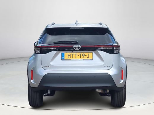 Toyota Yaris Cross 1.5 Hybrid 115 First Edition | Apple CarPlay | Parkeersensoren | Stuur/Stoelverwarming | Rijklaar... ActivLease financial lease