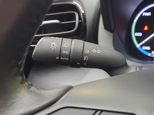 Toyota Yaris Cross 1.5 Hybrid Dynamic | Apple CarPlay | Parkeersensoren | Navigatie | Rijklaarprijs incl. garantie | ActivLease financial lease