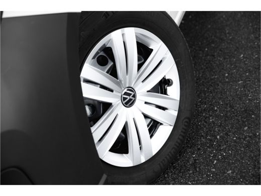 Volkswagen Caddy Comfort | 102 pk | Trekhaak | Digitaal Display | Navi By App |-Seizoenen Banden ActivLease financial lease
