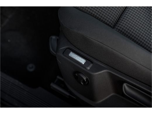 Volkswagen Caddy Comfort | 102 pk | Trekhaak | Digitaal Display | Navi By App |-Seizoenen Banden ActivLease financial lease